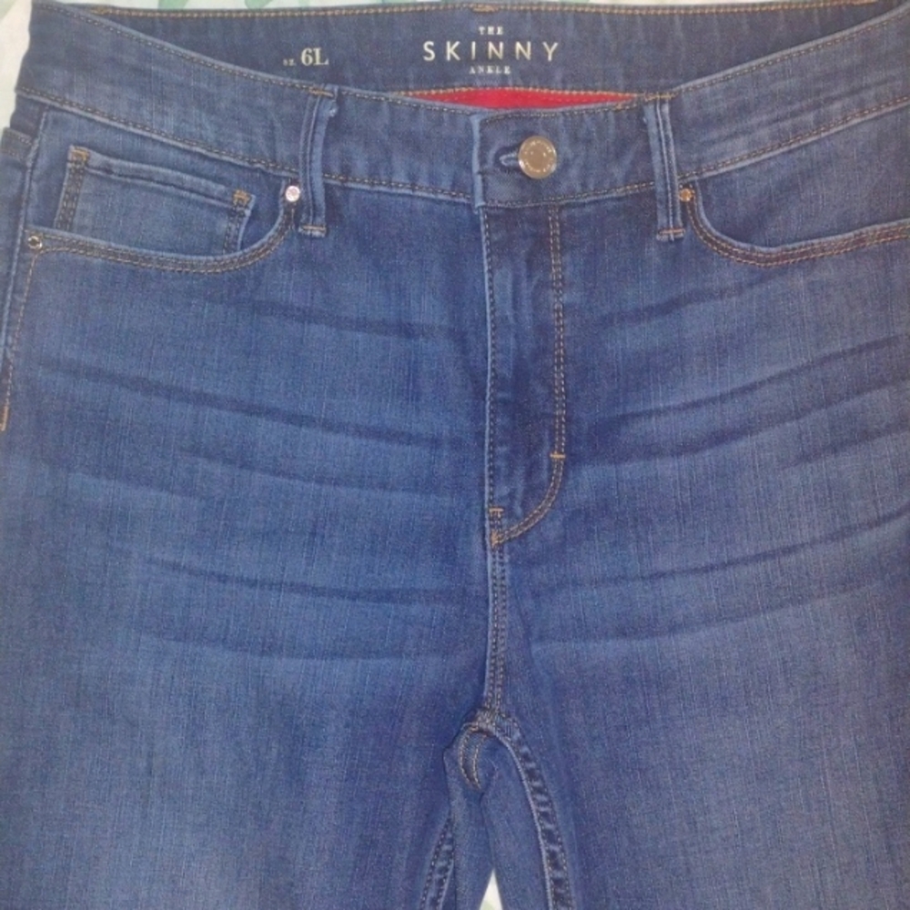 Whitehouse Black Market The Skinny Ankle Size 6L